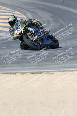 media/Jan-10-2025-CVMA Friday Practice (Fri) [[489e0da257]]/Group 4 and Trackday/Session 3 (Turns 9 and 10)/